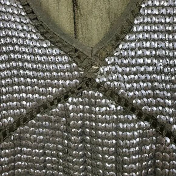 Trouve‎ Metallic Tank Top Womans Size XS Black Sequins Sheer Back - Picture 3 of 7